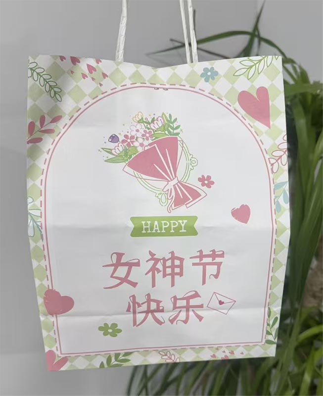 情暖三八节 关爱绽芳华